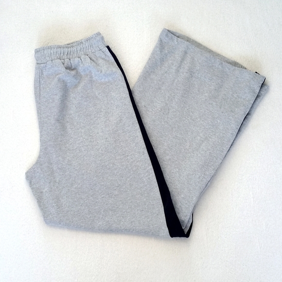 *Relisted* Fila Grey Blue Racer Stripes 3/4 "Zip Leg" Wide Leg Sweatpant Pants S - Picture 2 of 16